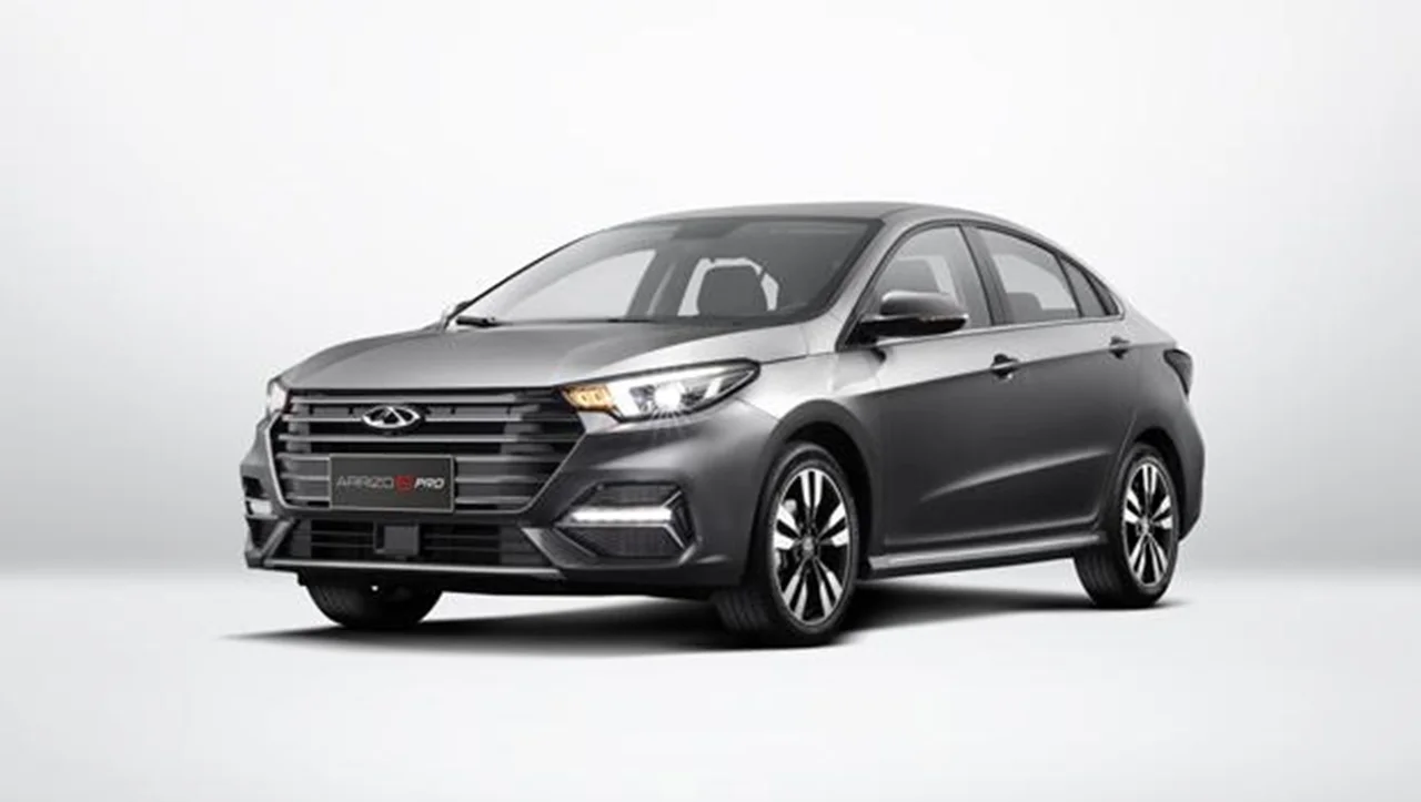 چراغ عقب روی گلگیر چپ آریزو 6 پرو