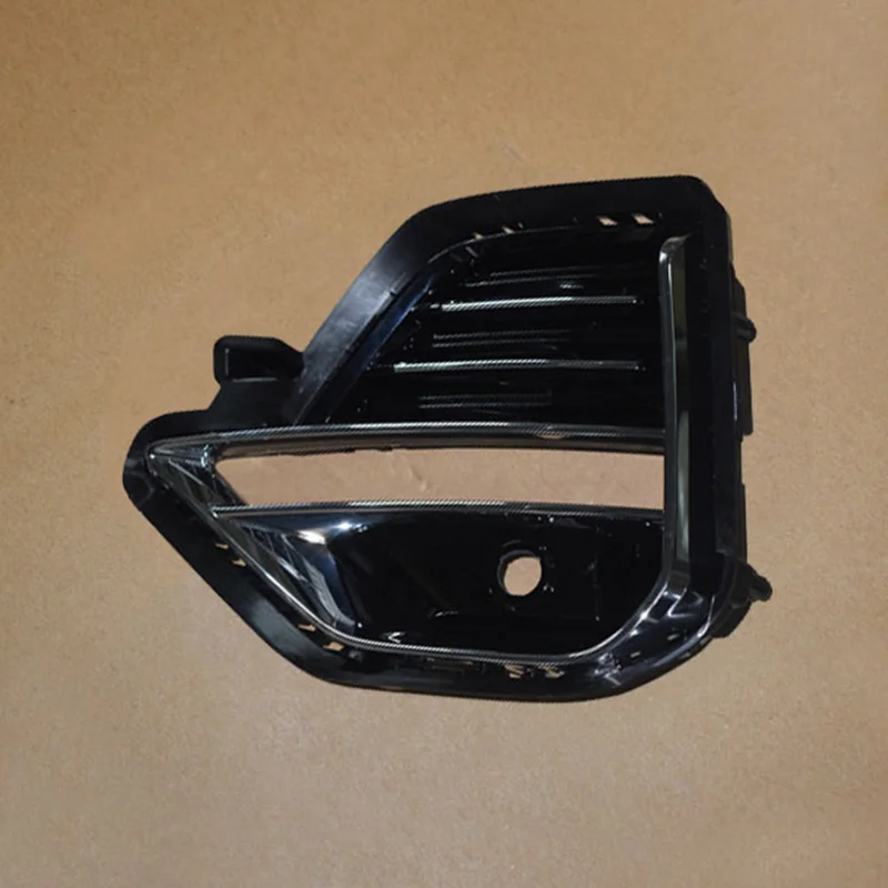 قاب چراغ روز سمت چپ تیگو ۸ پرو