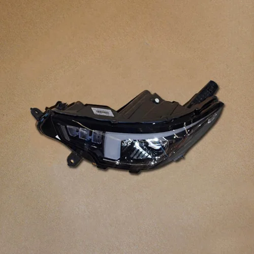 چراغ جلو چپ آریزو ۶ شرکتی