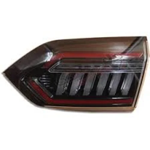 چراغ خطر تیگو 8 پرومکس روی درب صندوق (راست)